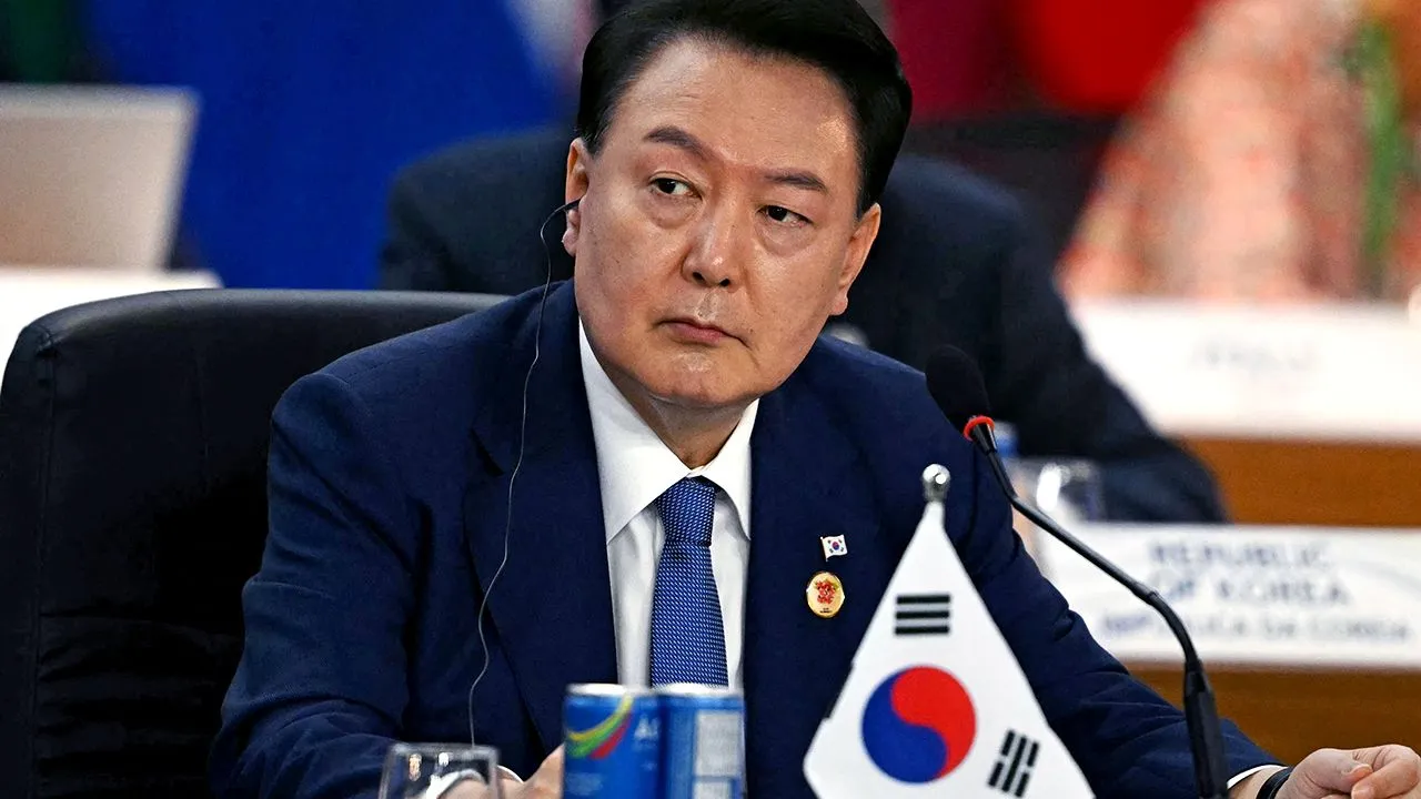 Güney Kore’de tarihi karar: Eski Devlet Başkanı Yoon Suk Yeol tutuklandı!