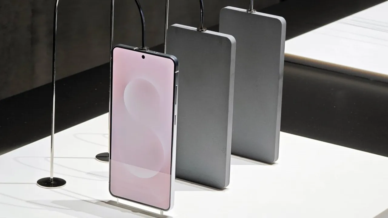 Samsung’dan büyük hamle: Galaxy S25 Edge ile iPhone 17 Air’e meydan okuyor!