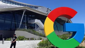 Google'dan şaşırtıcı yenilik: 10 yıllık logo değişti!
