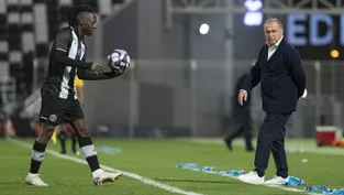 Son dakikada gülen Al Shabab,  Fatih Terim’le ilk galibiyetini aldı!