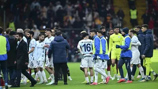 Dünya basını Adana Demirspor-Galatasaray maçını konuşuyor: Sahada kaos vardı!